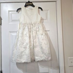 Elegant White Floral Kids Dress